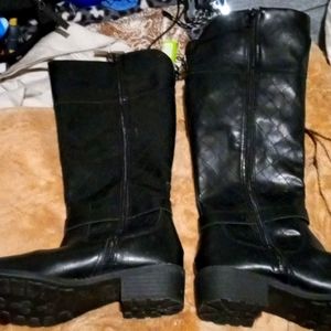 St. John's Bay 8.5 Medium Women's Boots